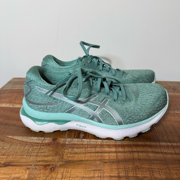 Asics Shoes - Asics Gel Nimbus 24 Green Athletic Shoes, Women’s 7.5 wide